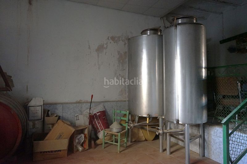 Foto 18f121be-1c99-40c9-bb7b-aff10c0ffc24. Casa adossada a calle ganaderos 16 a Requena