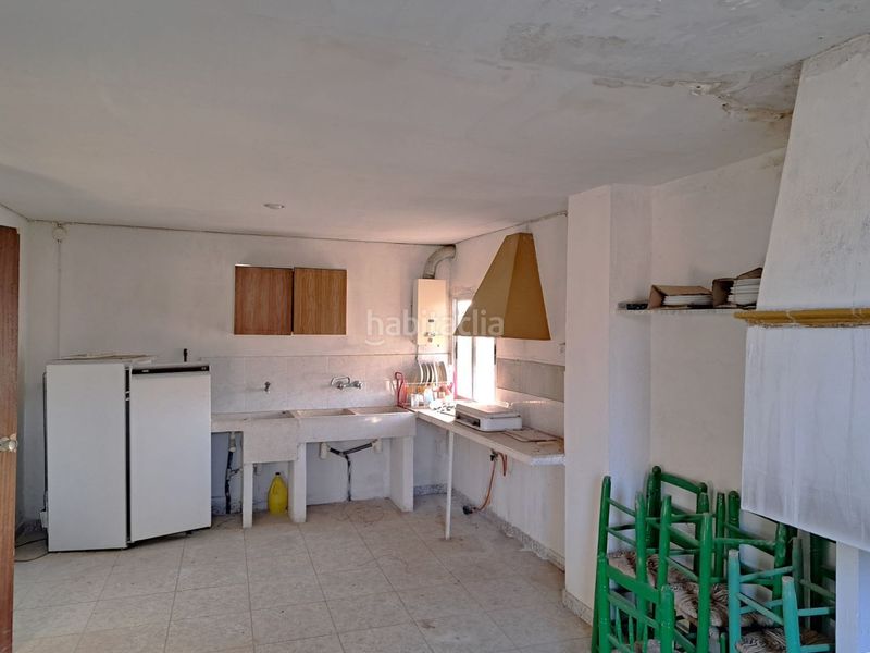 Foto ef21d84c-7362-42c2-b59c-6ab972be18eb. Casa adossada a calle ganaderos 16 a Requena