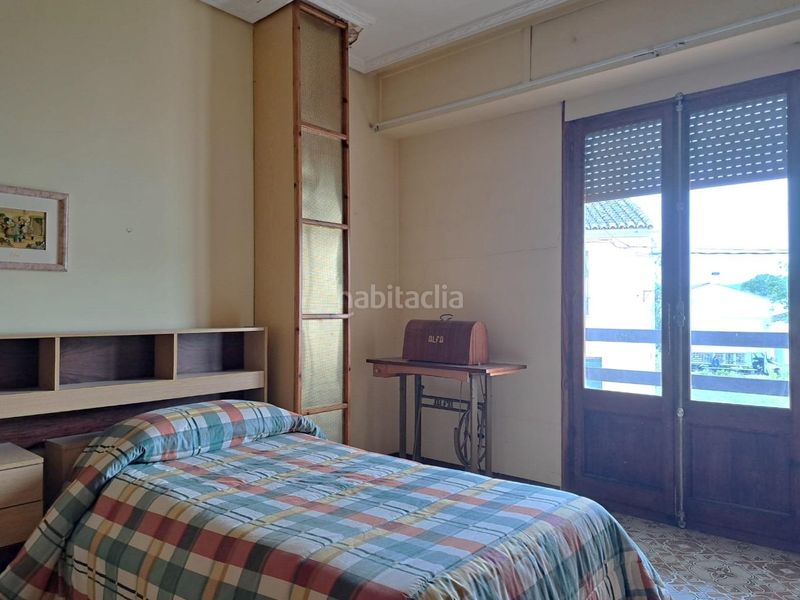 Foto 47e7cf07-35e5-45f5-ad57-94d874597658. Casa a calle calle Requena campo arcís 11 a Requena