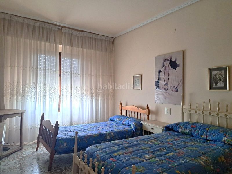 Foto cdbe4607-8d2b-45a2-b4a8-ead592bf6731. Casa a calle calle Requena campo arcís 11 a Requena