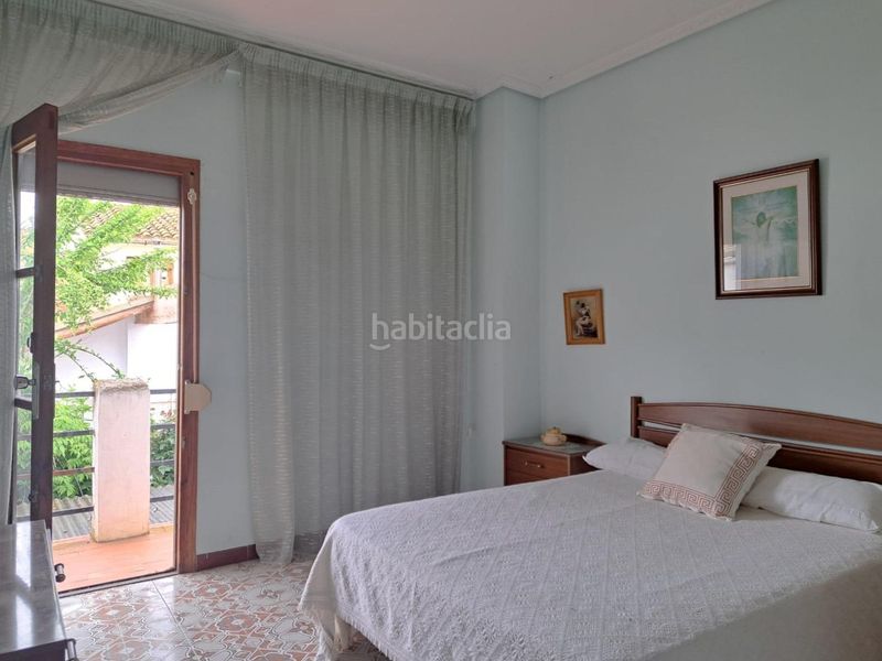 Foto f801a3a5-d293-4150-b908-f351b54fb4b6. Casa a calle calle Requena campo arcís 11 a Requena