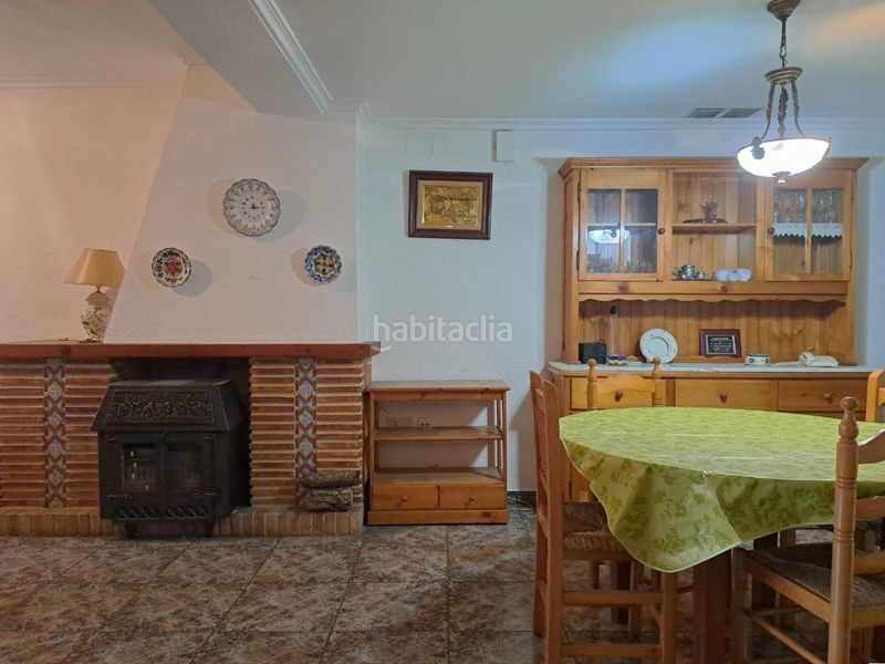 Foto 569cd9c5-aacd-4e62-854f-db9a6ecfb6ab. Casa amb aparcament a Requena
