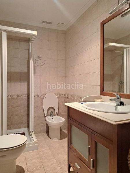 Foto 6301b39f-6c1f-4ce8-b3dc-91465a1ab678. Casa amb aparcament a Requena