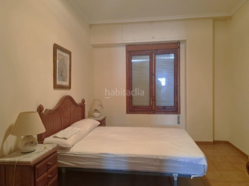 Foto cc474392-ffa8-4f87-b450-81eda5c059f9. Casa amb aparcament a Requena