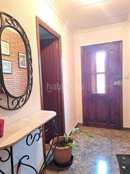Foto eecda9d5-2a46-4472-a117-3dca7618562c. Casa amb aparcament a Requena