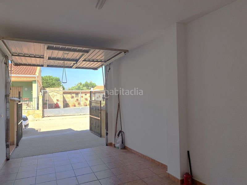 Foto b8bfbbf9-5881-42e3-b393-4c6063d7bc19. Casa a schiera in calle union isidros 2 in Requena