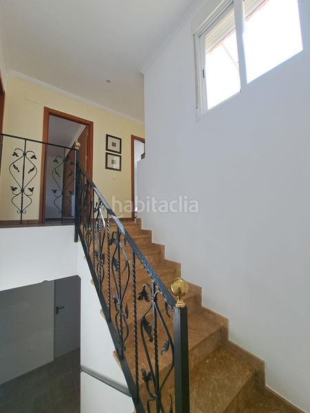 Foto f9b3b39b-60ad-466d-ac79-cc76321d14a1. Casa a schiera in calle union isidros 2 in Requena