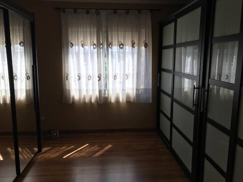 Foto 017ada26-2094-47d2-b709-b82d4eec1d6b. Chalet actualmente inkiokupa en negociación!! chalet precioso totalmente esquinero y muy iluminado en la mejor zona , z en Valls