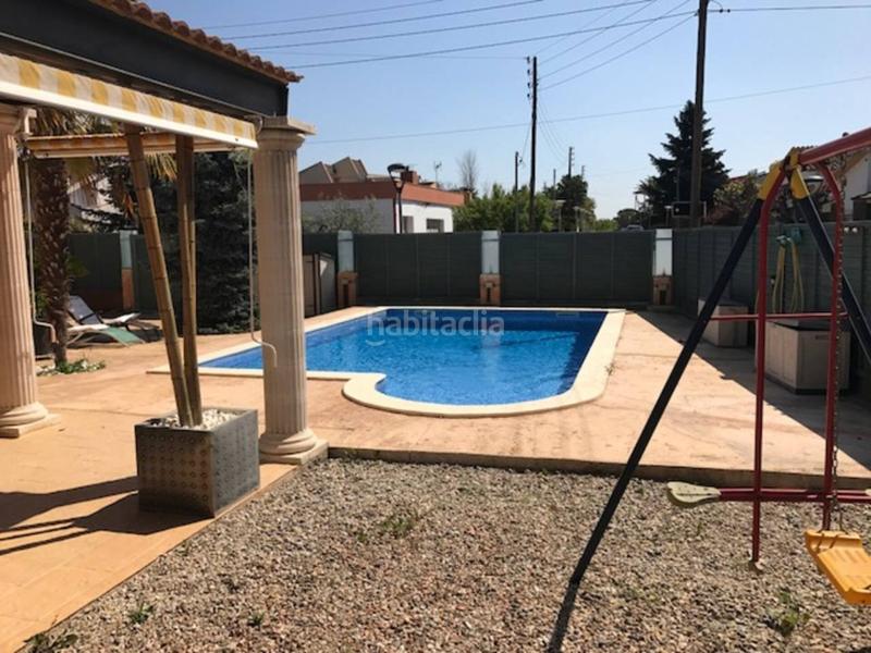 Foto 4ab4c2ed-12ea-46fd-96c3-04826b3a2727. Chalet actualmente inkiokupa en negociación!! chalet precioso totalmente esquinero y muy iluminado en la mejor zona , z en Valls