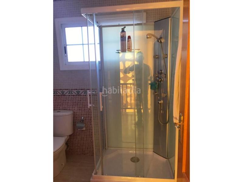 Foto 5de2d7cc-628b-4238-baf2-0b9c9a9491f0. Chalet actualmente inkiokupa en negociación!! chalet precioso totalmente esquinero y muy iluminado en la mejor zona , z en Valls