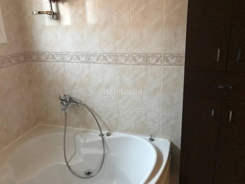 Foto 8b2b3759-9661-4a96-b8df-958730218169. Chalet actualmente inkiokupa en negociación!! chalet precioso totalmente esquinero y muy iluminado en la mejor zona , z en Valls