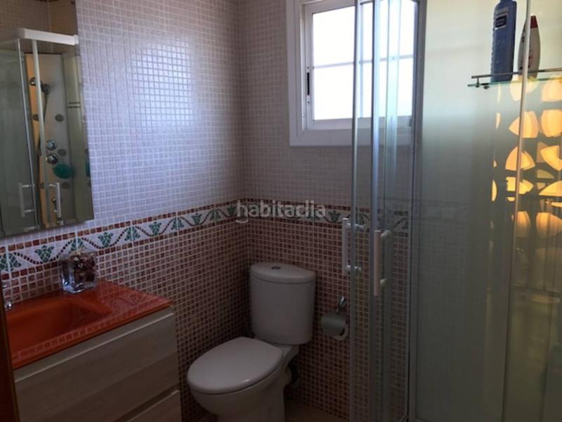 Foto e8fb4308-c939-43cd-8c01-41721b77c6b1. Chalet actualmente inkiokupa en negociación!! chalet precioso totalmente esquinero y muy iluminado en la mejor zona , z en Valls