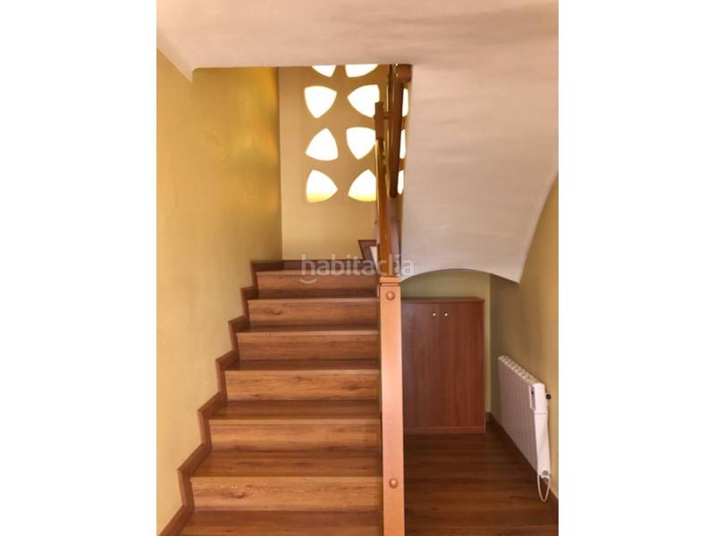 Foto f5d6be50-26c5-4a7a-a62e-1cab28f9b98b. Chalet actualmente inkiokupa en negociación!! chalet precioso totalmente esquinero y muy iluminado en la mejor zona , z en Valls