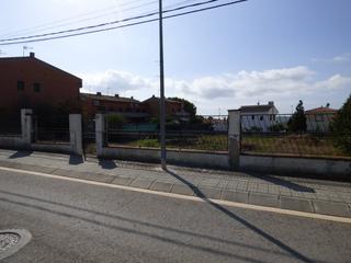 Terreny residencial a Santa Oliva. Oportunidad inversores! construye tu sueño