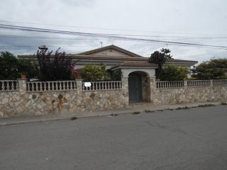Casa a Santa Oliva. Te gusta el lujo??!! esta es tu casa
