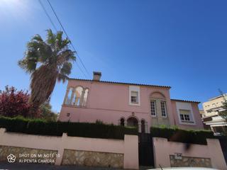 Xalet a El Tancat-Mas d´en Gual. Impresionante chalet en el centro de vendrell