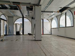 Geschäftsraum in Segur de Calafell Nucli Urbà. Local comercial al lado de la estación y la carretera principal