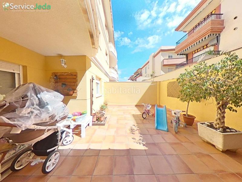 Foto b5674f06-fb0b-4f5a-9c44-50a3a4487fc7. Piso elegante piso con terrazas privadas costa en Torrox