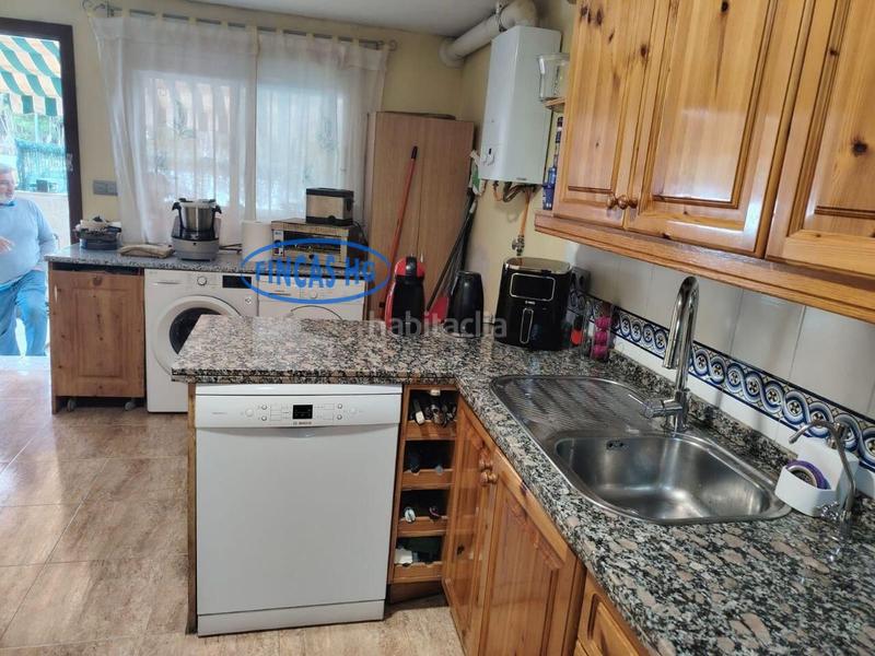 Foto 081d67eb-d03f-43ca-937c-877cba6597b0. Reihenhaus mit heizung parking pool in Playa Muchavista Campello (el)