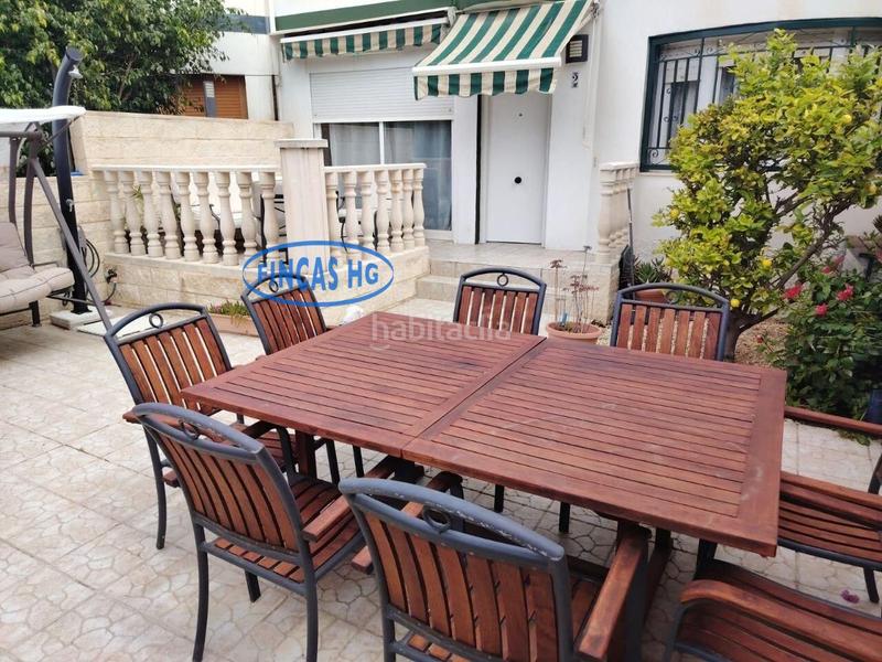 Foto 8076a39c-3852-49dd-a108-47151e7a61ec. Reihenhaus mit heizung parking pool in Playa Muchavista Campello (el)