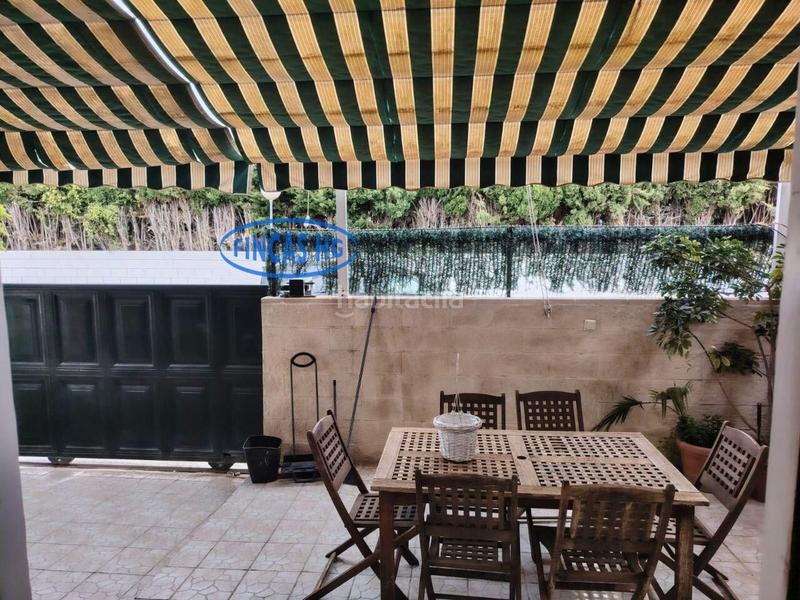 Foto a398fa90-e8da-45c8-994d-e975f9bf0c9e. Reihenhaus mit heizung parking pool in Playa Muchavista Campello (el)