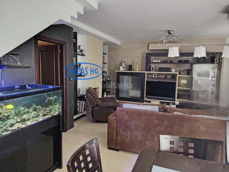 Foto b04e7292-3f52-4c2f-a1c1-9d850fbe9603. Reihenhaus mit heizung parking pool in Playa Muchavista Campello (el)