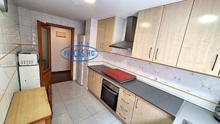 Piso en Santo Domingo. Amplia vivienda exterior con garaje y trastero opcional