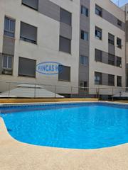 Piso en Carolinas Bajas. Seminuevo carolinas bajas, con piscina y areas comunes