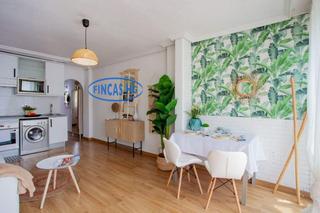 Appartement in Albufereta. Encantador piso reformado en la albufereta