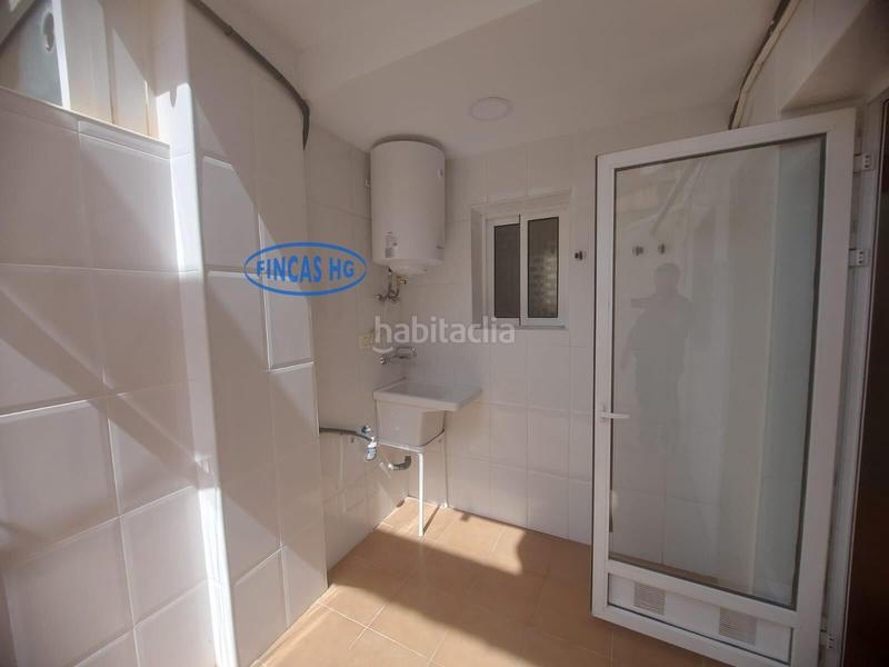 Foto 6139310d-39a4-4218-ab0f-1a87f5bbb8b8. Casa encantador bungalow unifamiliar en Centro Sant Vicent del Raspeig