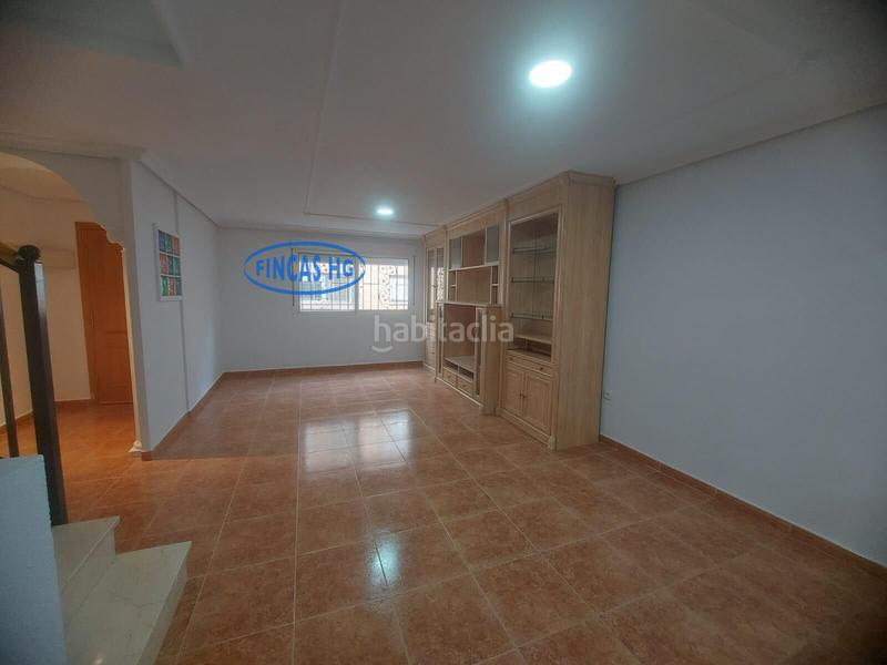 Foto b7267c54-14de-4bb6-af59-c5fc7717195d. Casa encantador bungalow unifamiliar en Centro Sant Vicent del Raspeig