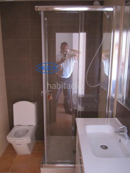 Foto b08770db-94e7-4dbd-a9f0-d15f249be2b8. Edificio in Barrio del Centro Alicante