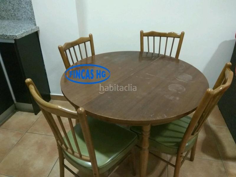 Foto f7bf6ea0-104b-43b5-bf95-ad7773ce1c6a. Edificio in Barrio del Centro Alicante