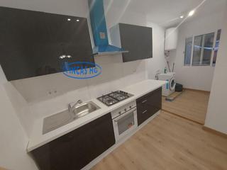 Appartement à Carolinas Altas. Acogedor piso totalmente reformado en altozano, alicante