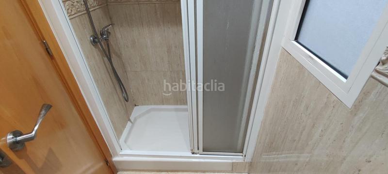 Foto f5ebeb0e-cfaf-4953-b32a-d75164f411b2. Lloguer pis amb calefacció a Carolinas Altas Alicante