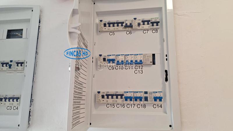 Foto c6793e1f-da0c-4431-91f7-8fb1dd4b0df8. Local comercial a Santo Domingo Alicante