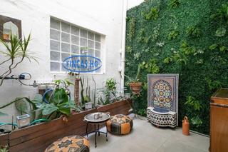 Pis en Campoamor. Vivienda reformada con entrada independiente junto al auditorio