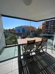 Piso en Garbinet - Parque de las Avenidas. Estupenda vivienda de reciente construcción, año 2021, con garaj