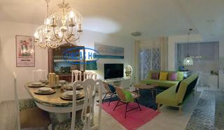 Etagenwohnung in Mercado. Excelente vivienda de cuatro dormitorios con garaje y trastero