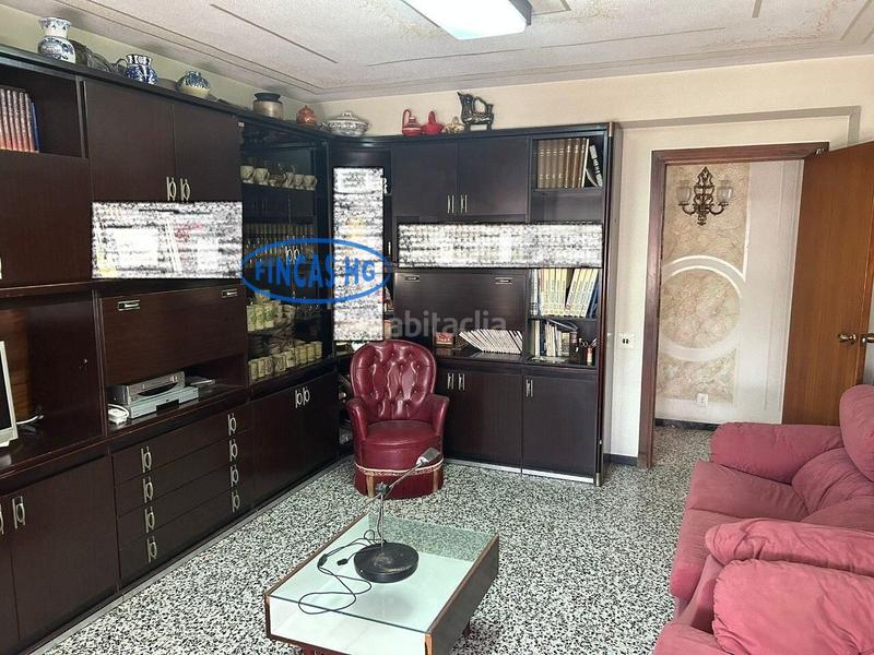 Foto a9245c12-a946-4979-bb23-872d3f3e6475. Pis a Mercado Alicante