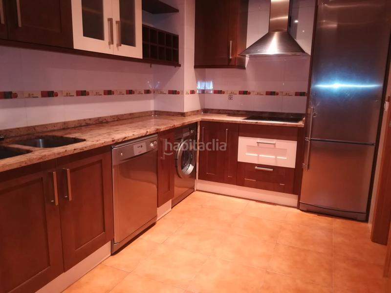 Foto 6eed3cd0-95a6-480c-9cbc-de4d2f81cf49. Casa a schiera con riscaldamento parcheggio in Azucaica Toledo