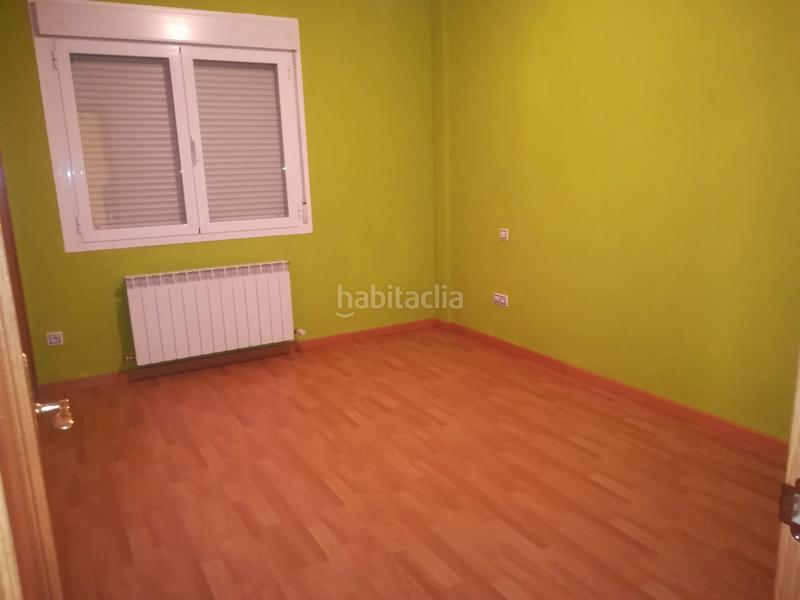 Foto 8e3cda42-ab55-4736-837d-2778df606c20. Casa a schiera con riscaldamento parcheggio in Azucaica Toledo