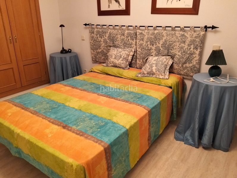Foto 74a92c7b-f26f-41f8-b817-80469fe7e775. Casa adossada amb xemeneia calefacció aparcament a Bargas