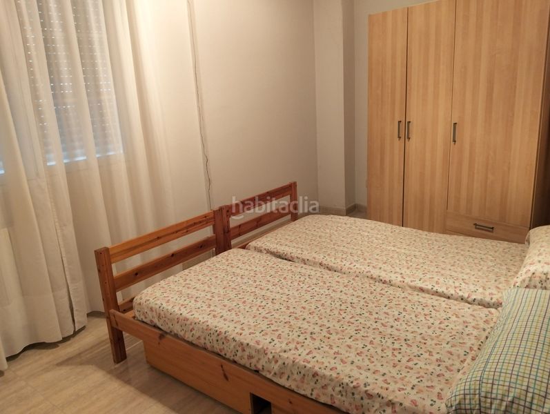 Foto a6aec398-38e8-4f4d-8741-4a82544242aa. Casa adossada amb xemeneia calefacció aparcament a Bargas