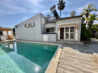 Chalet en Pueblo-Ubanizaciones