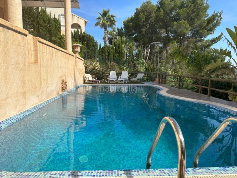 Foto 68d0bed3-4f95-462b-8912-ef23acefe646. Xalet amb piscina a Altea la vella Altea
