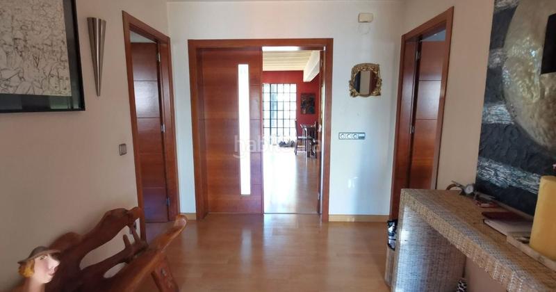 Foto 3f46b8e1-5602-4fe7-9af2-e889a48db49a. Chalet con parcheggio piscina in Coloma Nucia (la)