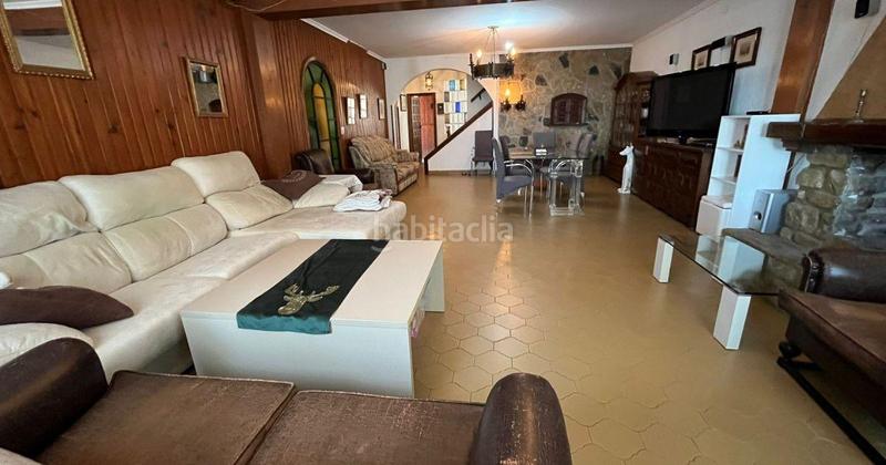 Foto 0fe510c4-3d59-415c-ad69-a17e9335b3d3. Chalet avec parking piscine dans Coloma Nucia (la)