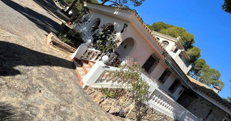 Foto 96a89149-4129-47f5-9882-774ac2d524ff. Chalet avec parking piscine dans Coloma Nucia (la)