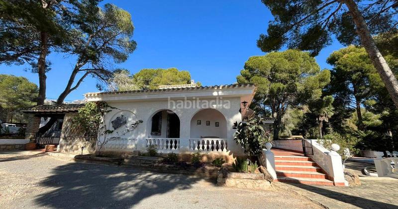 Foto d90a1bc6-0f21-4104-ab7f-34617e2e7300. Chalet con parcheggio piscina in Coloma Nucia (la)